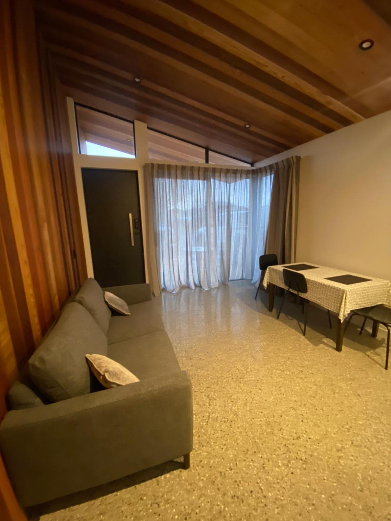 Roys View Apartment Уанака Екстериор снимка